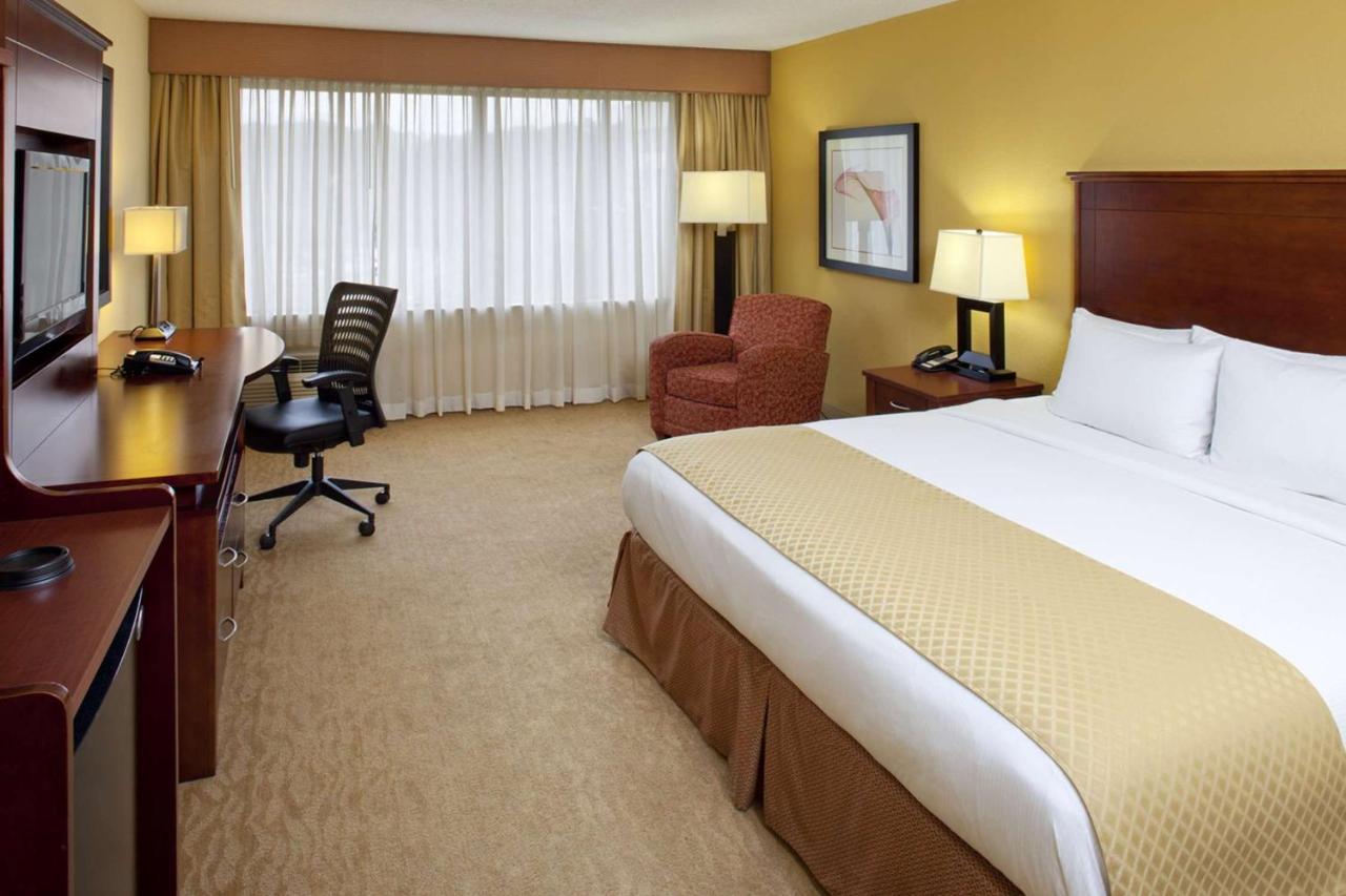 Doubletree By Hilton Fayetteville Zewnętrze zdjęcie