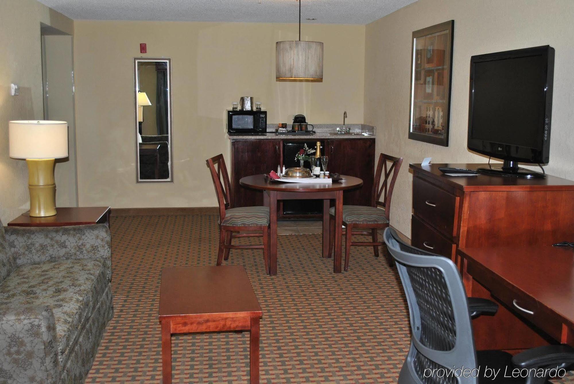 Doubletree By Hilton Fayetteville Zewnętrze zdjęcie