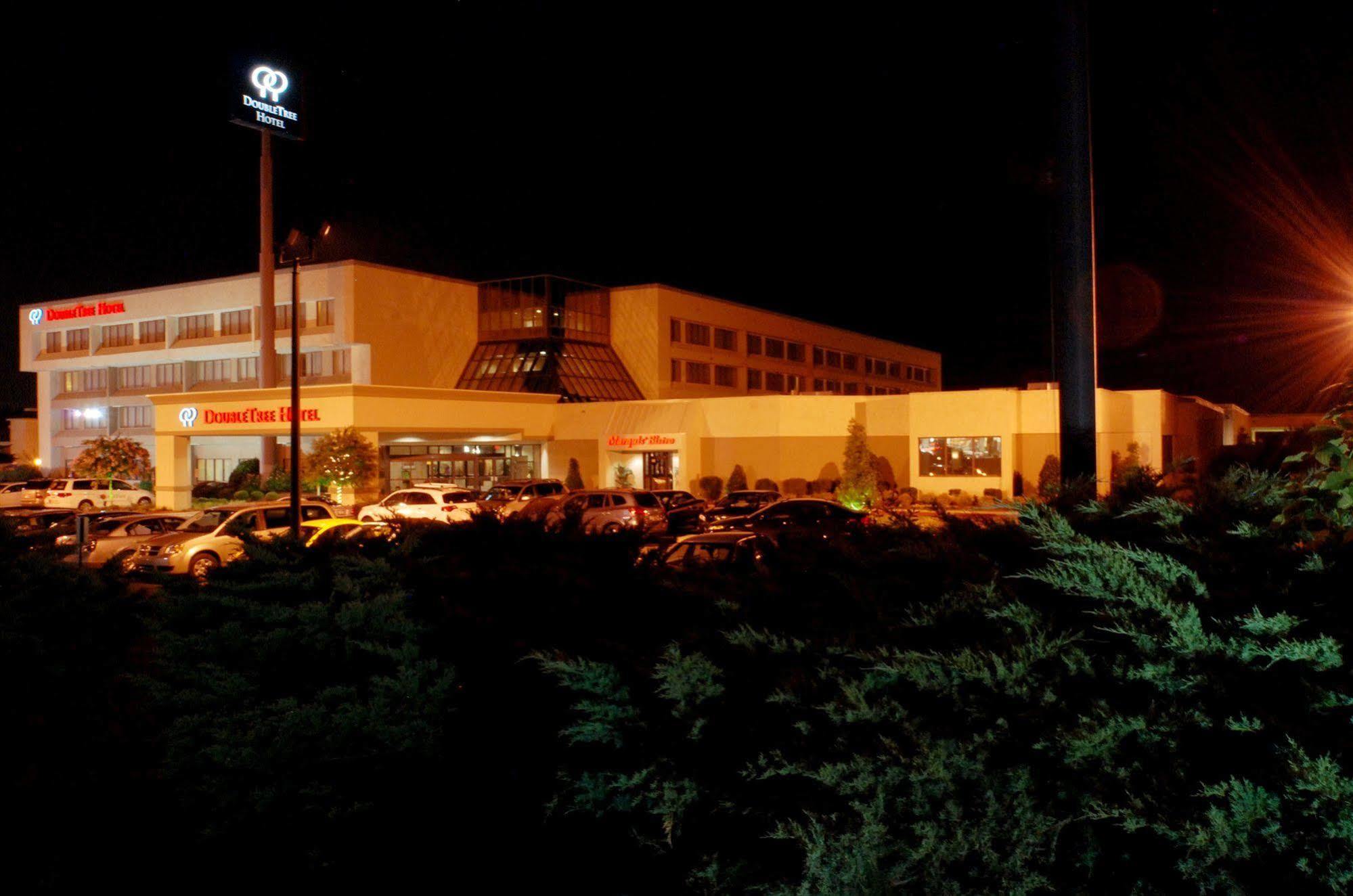 Doubletree By Hilton Fayetteville Zewnętrze zdjęcie